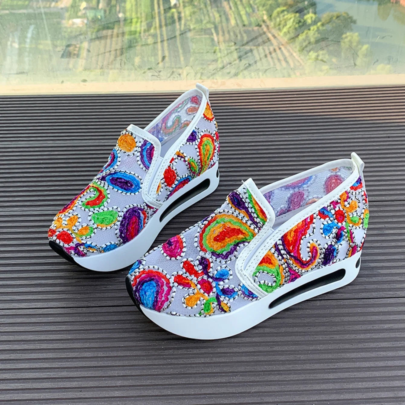 Women Sneakers Spring Autumn Slip on Casual Shoes for Women Embroidery Thick Platform Sneakers Women Breathable Mesh Loafers