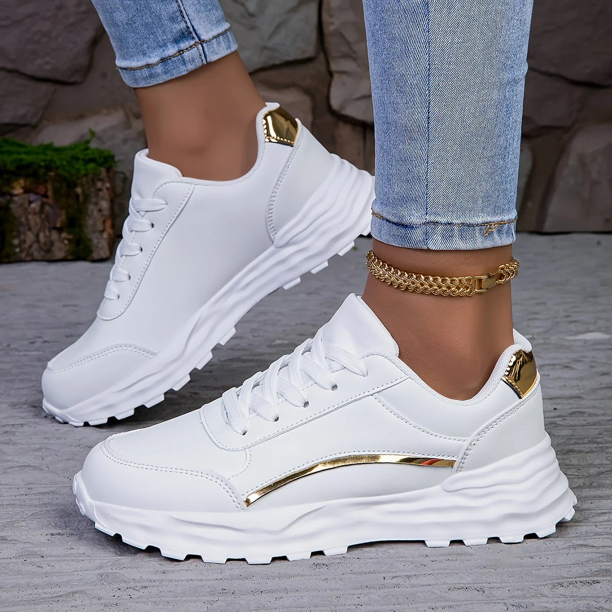Women's Solid Color Casual Sneaker, Lace-up Lightweight Soft Sole Walking Shoes, Low-Top Comfortable Training Shoes