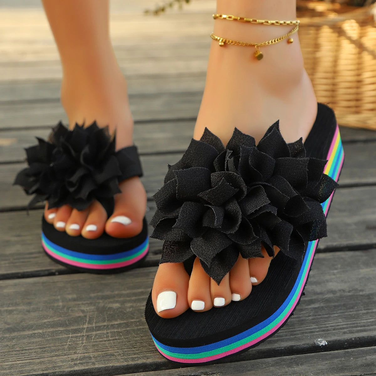 Big Flower Decor Wedge Flip Flops Women 2025 Summer Rainbow Thick Bottom Beach Slippers Woman Light Non Slip Platform Sandals